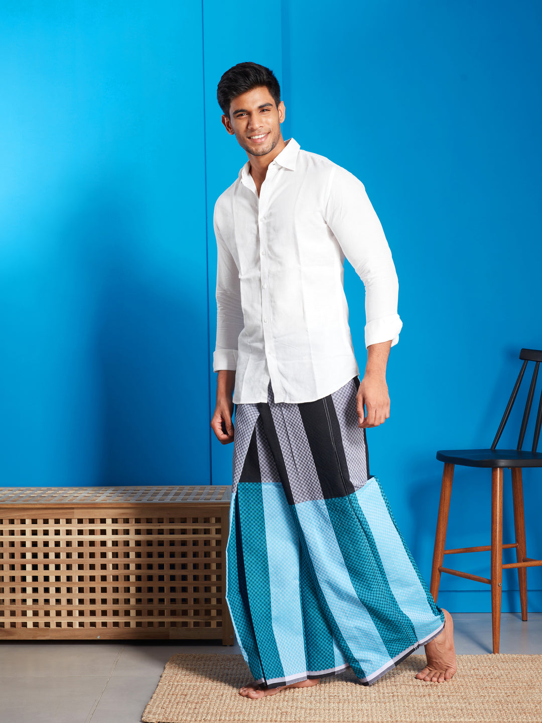 Areeba Black and Blue Cotton Lungi - AMT-001 - View 3