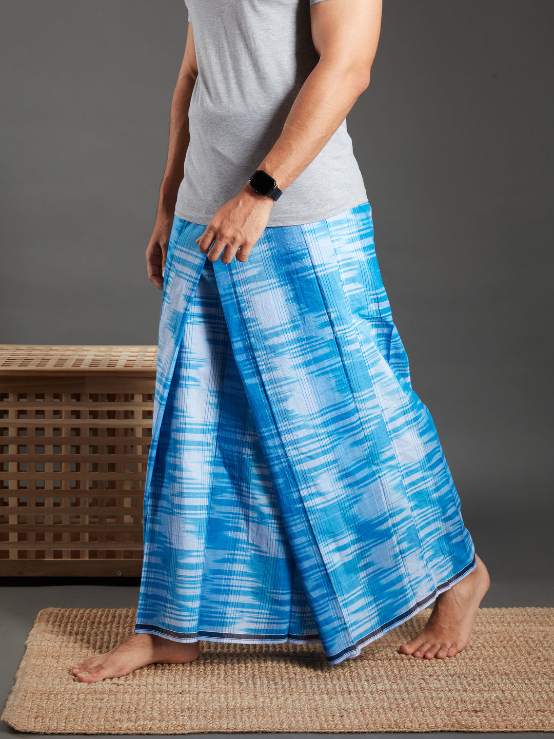 Areeba Blue Cotton Lungi - AMT-008 - View 5