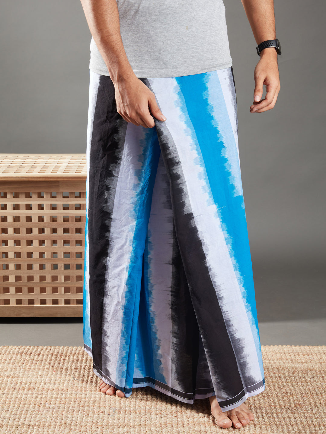 Areeba Blue and Grey Cotton Lungi - AMT-016 - View 4